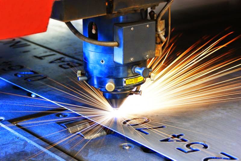 Cắt laser fiber và laser co2