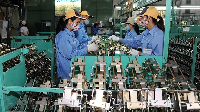 Gia công sản xuất các sản phẩm phụ trợ công nghiệp